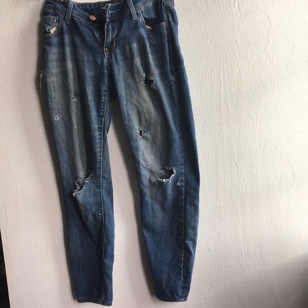 Old Navy Rockstar Ripped Jeans Size 6 (Price Firm)